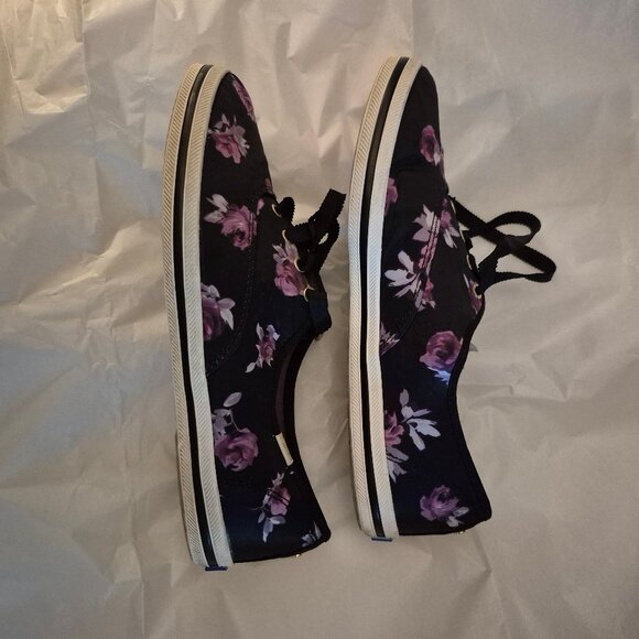 Kate Spade Bridal Sneakers. 7 1/2 - Picture 3 of 7